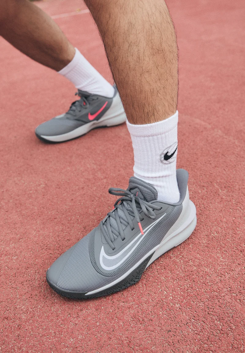 Nike Precision VII