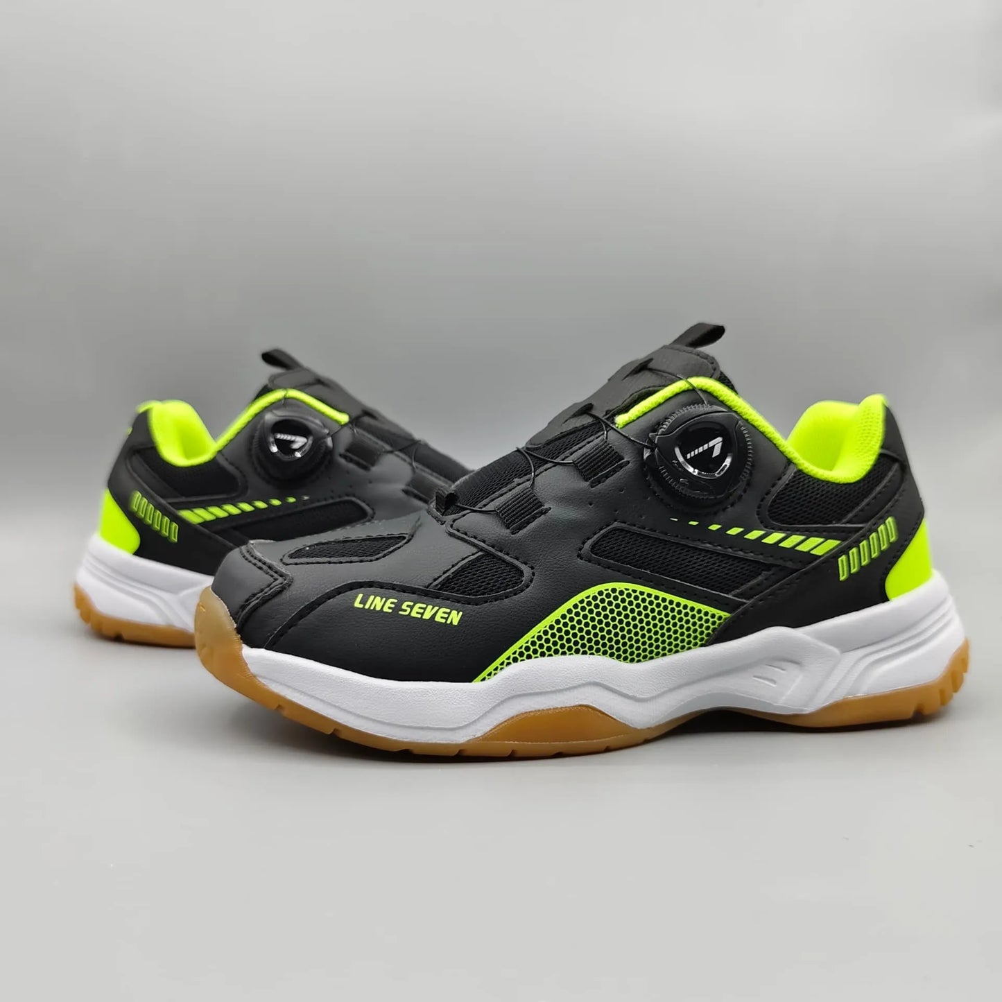 Line7 Junior Badminton Shoes